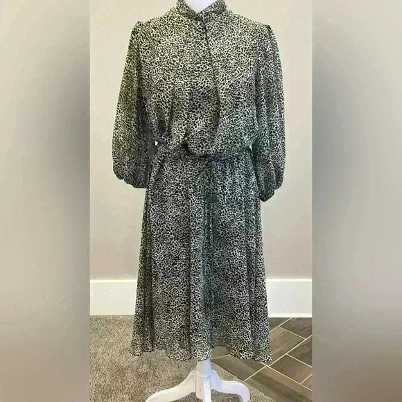 Maison Tara Dresses & Skirts - Maison Tara flowy sheer lined midi animal print dress size 16